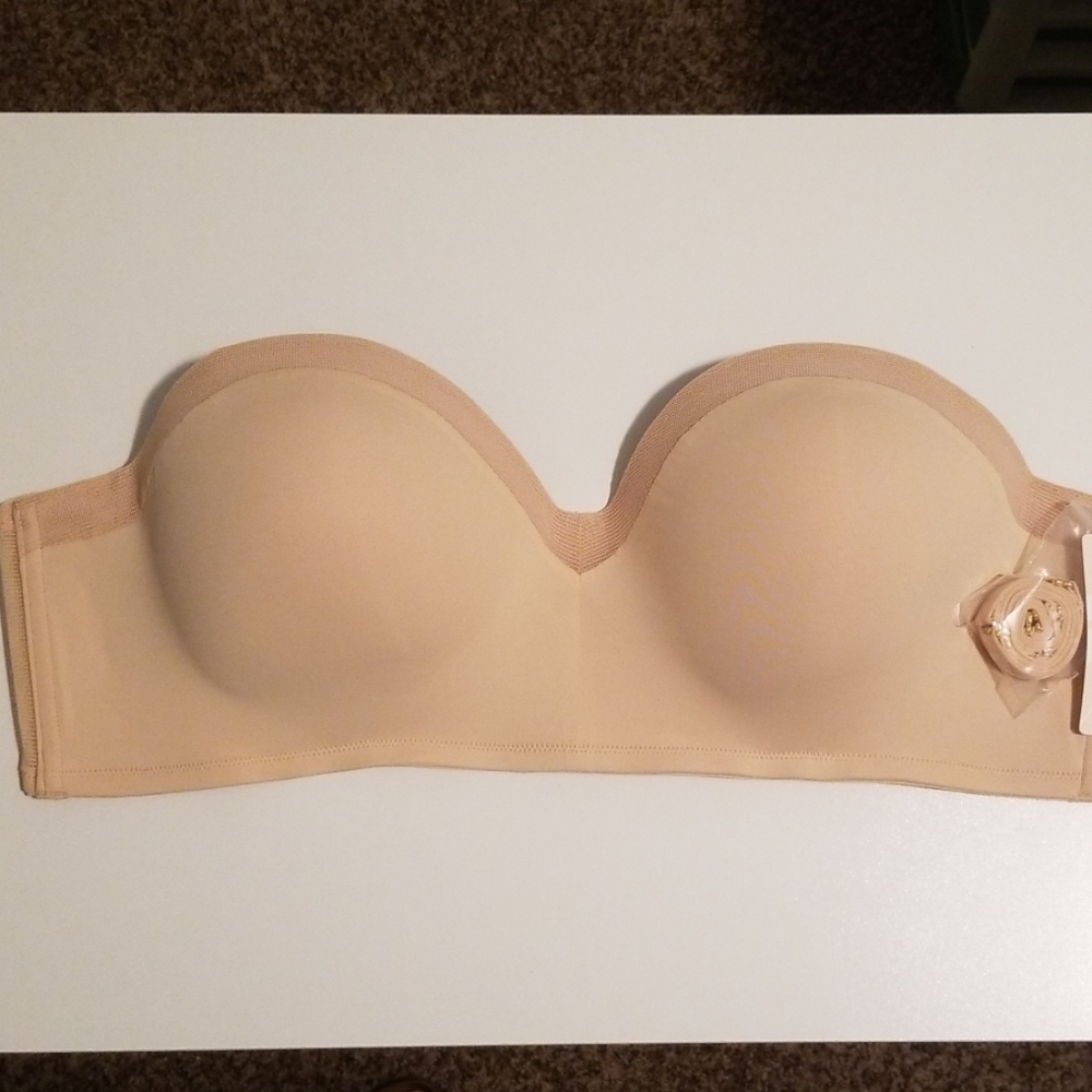 NWT Wireless strapless bra